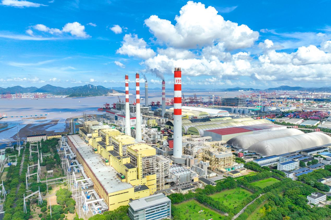 图为北仑电厂全景